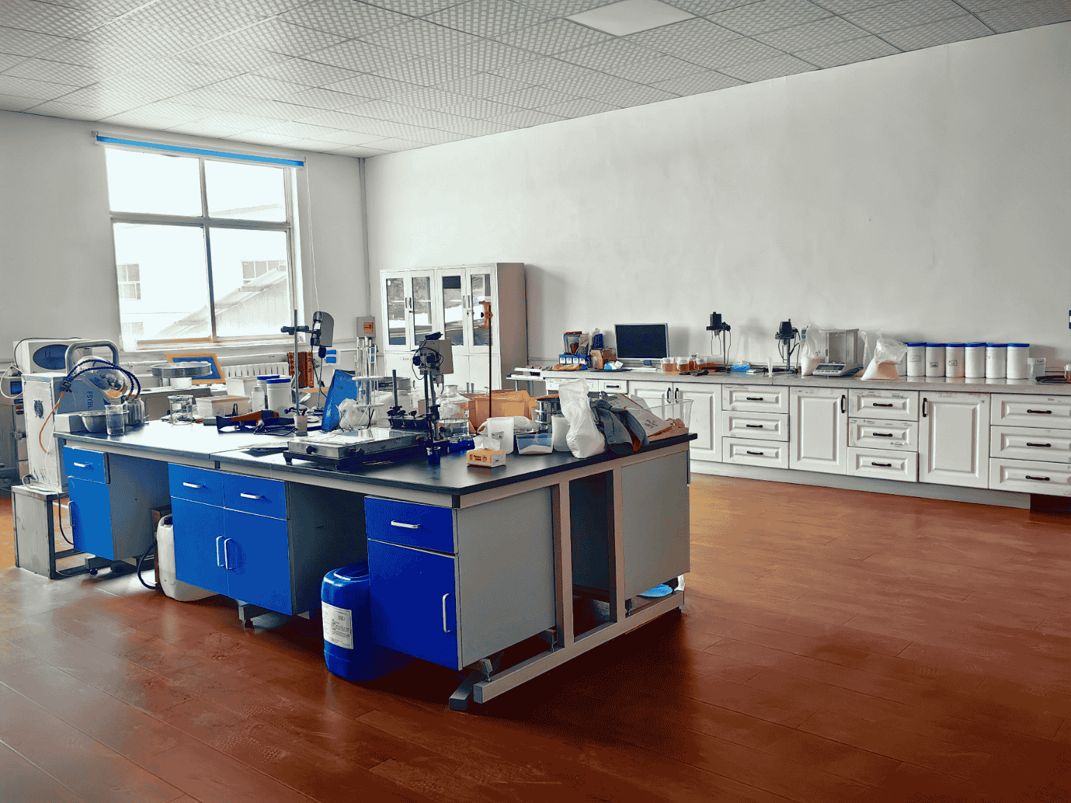 معدات الاختبار